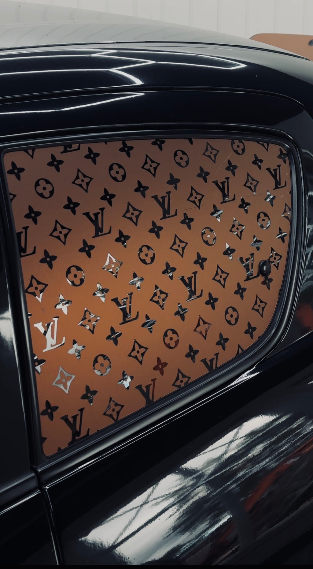 Lv – Sticker